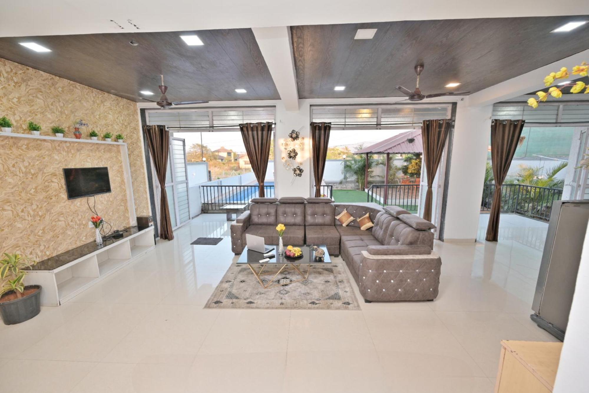 Ll Empyrean Stay Ll 4Bhk Ll Ac Ll Pool Ll Mystical Stone Villa Ll Lonavla Zewnętrze zdjęcie